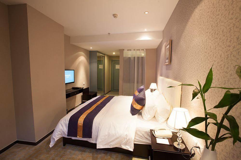 Chengdu Xuanya Yingyue Hotel Dış mekan fotoğraf